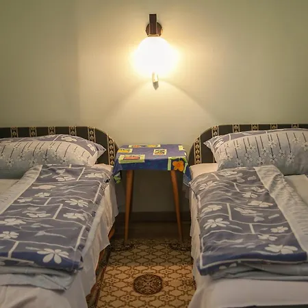 Izabella Panzio Bed & Breakfast 2*