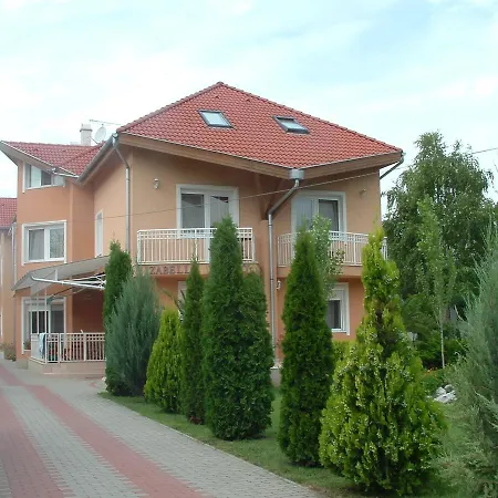 Izabella Panzio Bed & Breakfast 2*