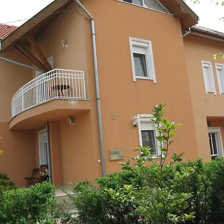 Bed & Breakfast Izabella Panzio 2*