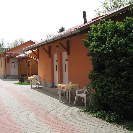 Izabella Panzio Bed & Breakfast 2*