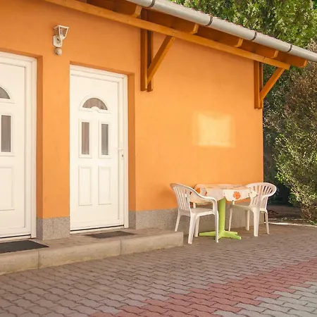 Izabella Panzio Bed & Breakfast 2*